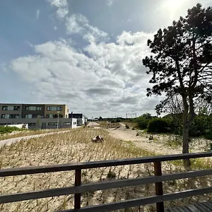 Luuma Studio's -private Parking- Zandvoort